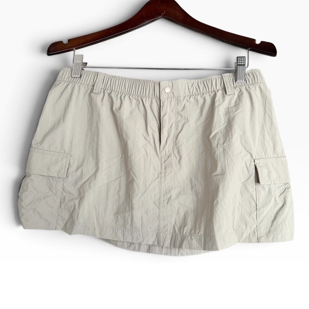 Under Armour M Womens UA Unstoppable Utility Skirt Beige Cargo Ripstop Mini NWT